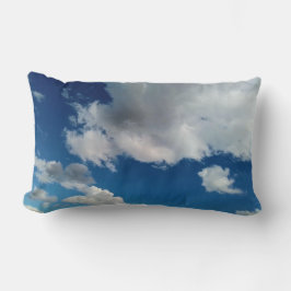 Stadia in de wolken kussen