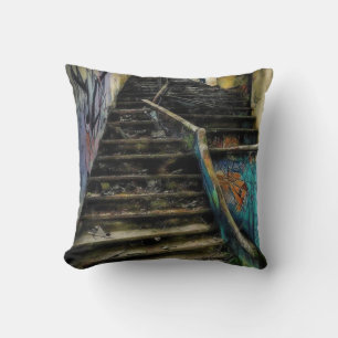 Stads Kunst op Trap Verlaten Gebouw Kussen