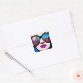 Stadsbezinning in Zonnebril Vrouw Vierkante Sticker (Envelop)