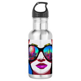 Stadsbezinning in Zonnebril Vrouw Waterfles