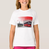 Stadsbussen Red Green Coaches op Urban Street T-shirt (Voorkant)