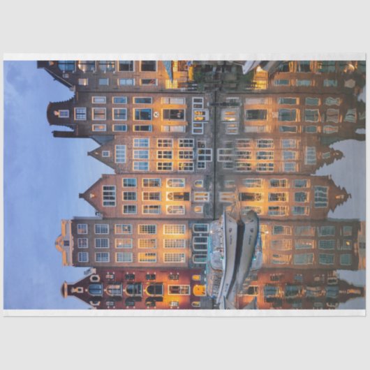 Stadsgebouwen op rivierdeklaagpapier tissuepapier (Voorkant)