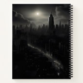 stadsgezicht van Noir Notitieboek (Achterkant)