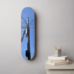 Stadskabels en pool persoonlijk skateboard