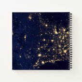 Stadslampen van de Verenigde Staten bij nacht. Notitieboek (Achterkant)