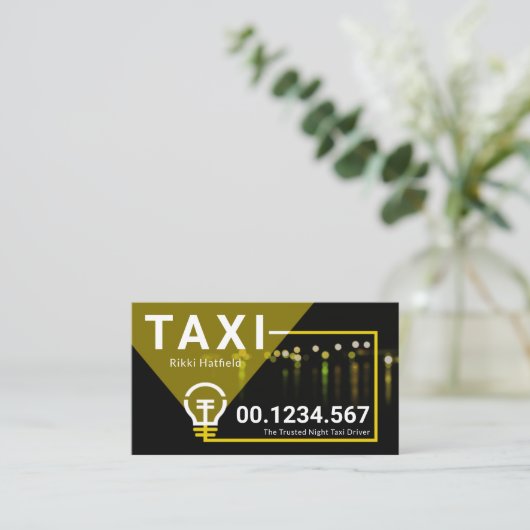 Stadslampje dat op Taxi Service schijnt Visitekaartje (Staand voorkant)