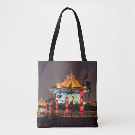 StadsMuur Gebouw 's Nachts Tote Bag (Voorkant)