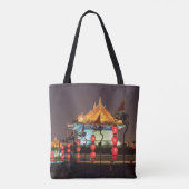 StadsMuur Gebouw 's Nachts Tote Bag (Achterkant)