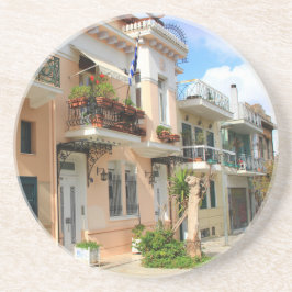 Stadsstraat in Griekenland met huizen Rnd Onderzet Zandsteen Onderzetter