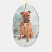 Staffie kerstversiering keramisch ornament (Links)