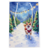 Staffordshire Bull Terrier at Christmas Tree Farm Medium Cadeauzakje (Voorkant)