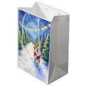 Staffordshire Bull Terrier at Christmas Tree Farm Medium Cadeauzakje (Achterkant Gekanteld)