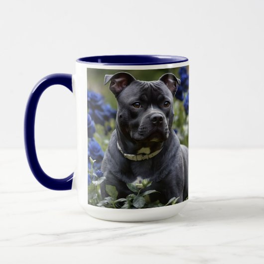 Staffordshire Bull Terriër in Blue Roos Garden, Mok (Links)