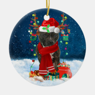 Staffordshire Bull Terrier in Snow met Kerstmis Keramisch Ornament