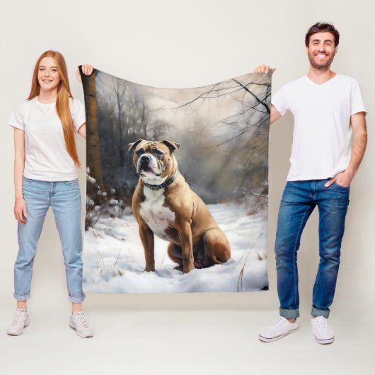 Staffordshire Bull Terrier laat het sneeuwKerstmis Fleece Deken (In situ)
