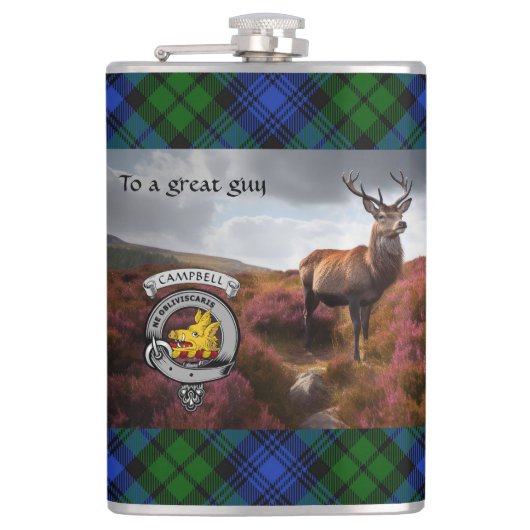 Stag in Heather w/Campbell Badge gepersonaliseerd Heupfles (Voorkant)