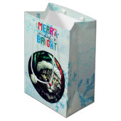 Stained-Glass Christmas Grey Tabby In Green Hat Medium Cadeauzakje (Voorkant Gekanteld)