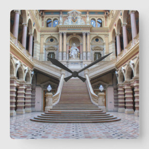 Staircase in Justizpalast, Wenen, Oostenrijk Vierkante Klok