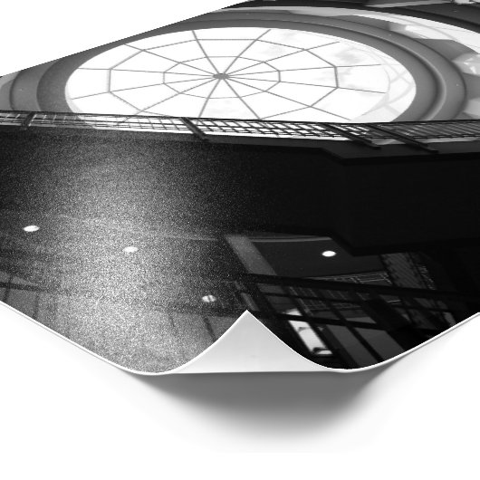 Stairwell en Spiderweb Skylight Foto Afdruk (Hoek)