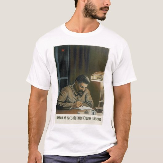 Stalin in het Kremlin is_Propaganda Poster T-shirt (Voorkant)