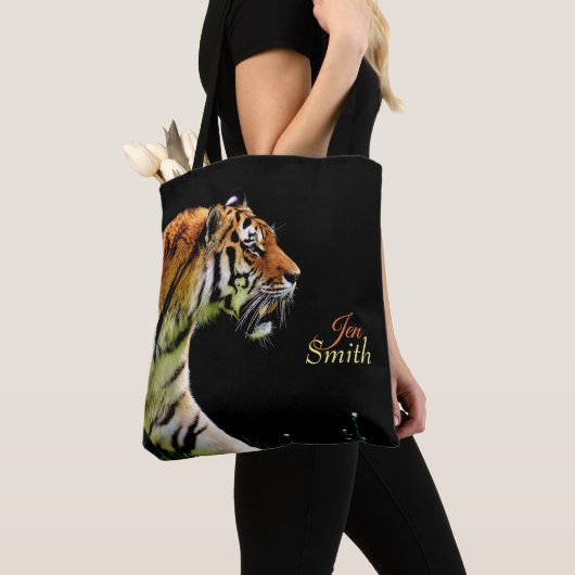 Stalking Tiger *Personaliseer* Tote Bag (Dichtbij)