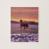 Stallion Running Home op Sunset on Ranch Legpuzzel (Verticaal)
