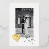 Stamped Heart in Gold met bruiloft Foto bedankt Folie Uitnodiging (Voorkant)