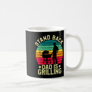 Stand Back Dad is BBQ aan het grillen bij Meat Smo Koffiemok