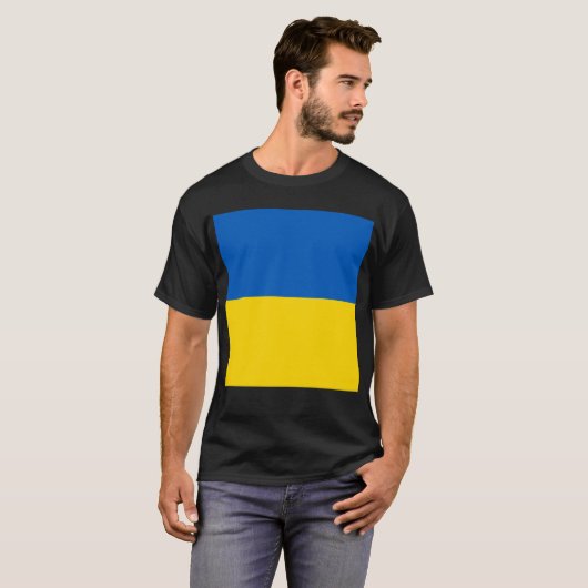STAND MET OEKRAÏNE! T-SHIRT (Voorkant volledig)
