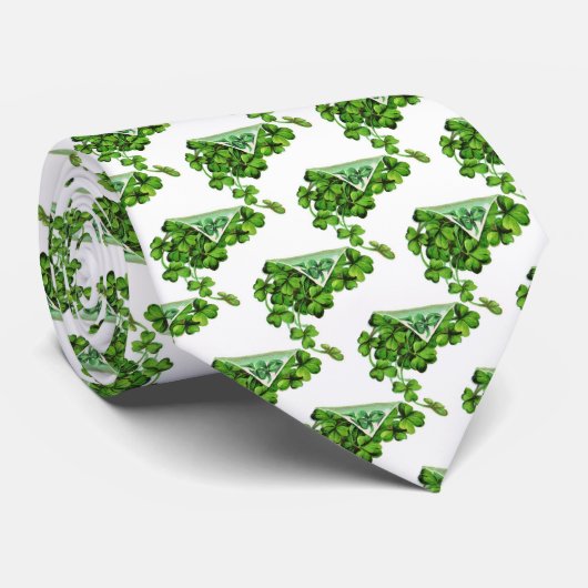 STAND PATRICK'S DAY PARTY/SHAMROCKS AND HOEFIJZER  STROPDAS (Opgerold)