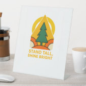 Stand Tall, Shine Bright – Retro Natuur Reclamebord Met Voetstuk (Insitu)