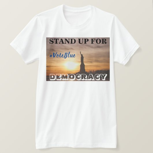 STAND-UP VOOR DEMOCRATIE #VoteBlue T-Shirt (Design voorkant)