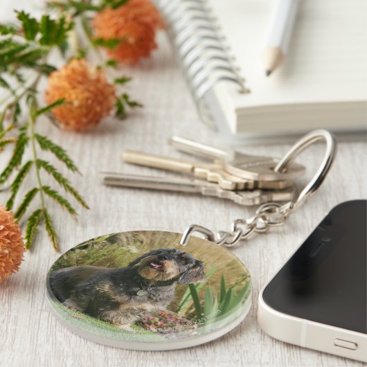 Standaard Dachshund met wirespeed Sleutelhanger (Voorkant Rechts)