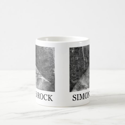 Standaard maat mok met Betty Hall op The Rock (Center)