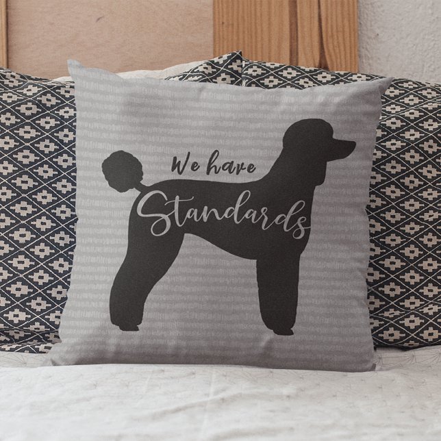 Standaard poedel We hebben standaard hond silhouet Kussen (Creator heeft geüpload)