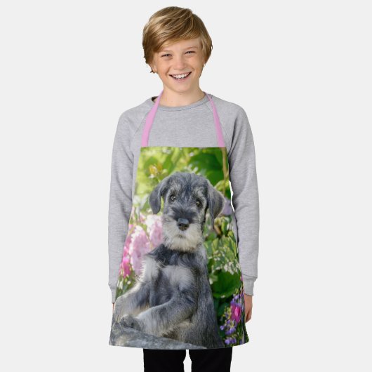 Standard Schnauzer Puppy in een bloeiende tuin - Schort (Gedragen)