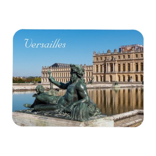 Standbeeld Le Rhone in de tuin van het kasteel van Magneet (Horizontaal)