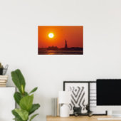 Standbeeld van de Vrijheid, New York Harbor, NY, U Poster (Thuiskantoor)