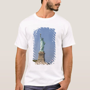 Standbeeld van de Vrijheid op Liberty Island in Ne T-shirt