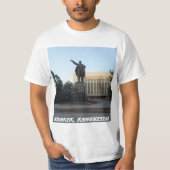 Standbeeld van Lenin, Bisjkek, Kirgizië T-shirt (Voorkant)