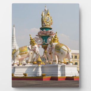 Standbeeld van roze olifanten Bangkok Thailand Fotoplaat