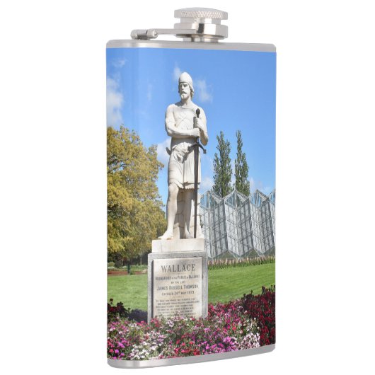 standbeeld van Sir William Wallace Heupfles (Rechts)