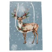 Standing Deer With Christmas Holly and Berries Medium Cadeauzakje (Voorkant)
