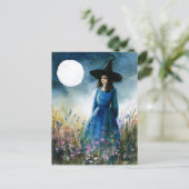 Standing Under the Full Moon in the Wildflowers Briefkaart (Staand voorkant)