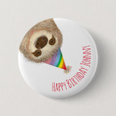 Stanley sloth gepersonaliseerde blije verjaardagsb ronde button 5,7 cm (Voorkant)