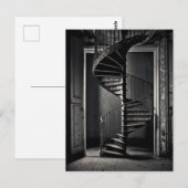 Stap in het mysterie met onze  geïnspireerde t- briefkaart (Voorkant / Achterkant)