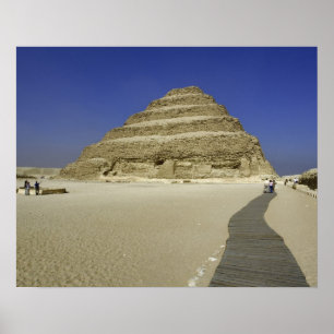 Stap piramide bij Saqqara, een van de vroegste Poster