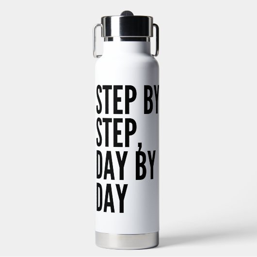 'Stap Voor Stap, Dag Voor Dag' Geduld Consistentie Waterfles (Voorkant)