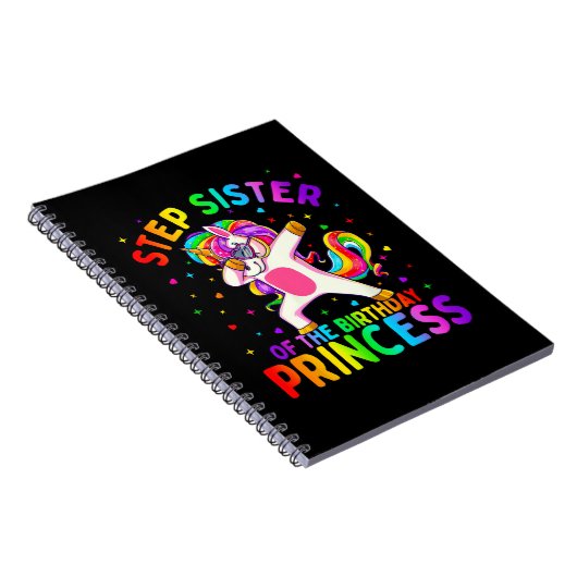 Stap zus van de verjaardag prinses meisje dabbing notitieboek (Rechterzijde)