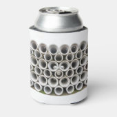 Stapel betonnen rioolbuizen bij de fabriek blikjeskoeler (Blikje Achterkant)